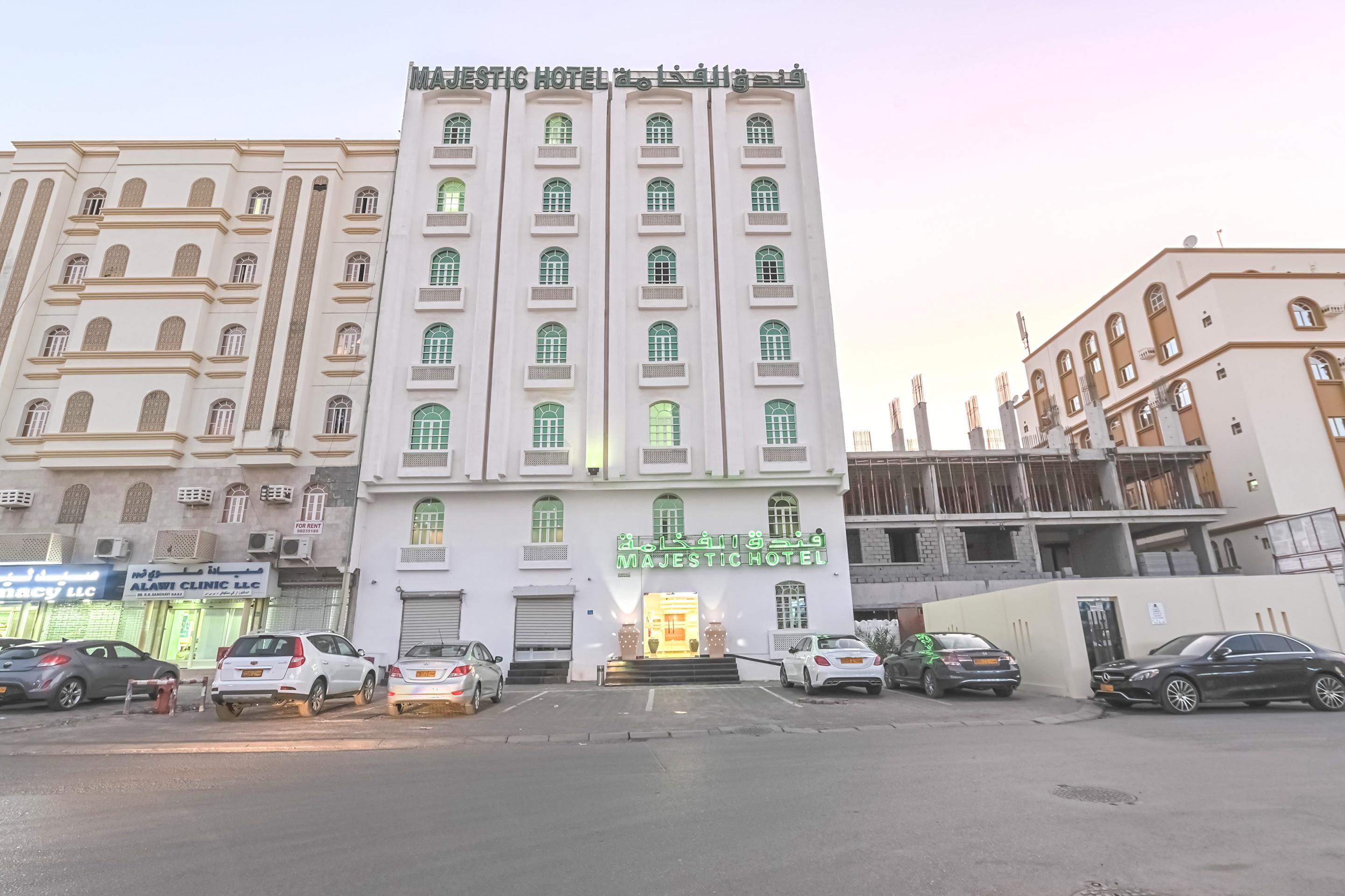 Majestic Hotel Wādī Kabīr Esterno foto