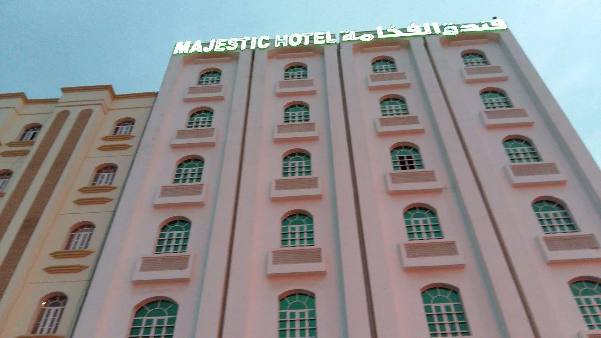 Majestic Hotel Wādī Kabīr Esterno foto